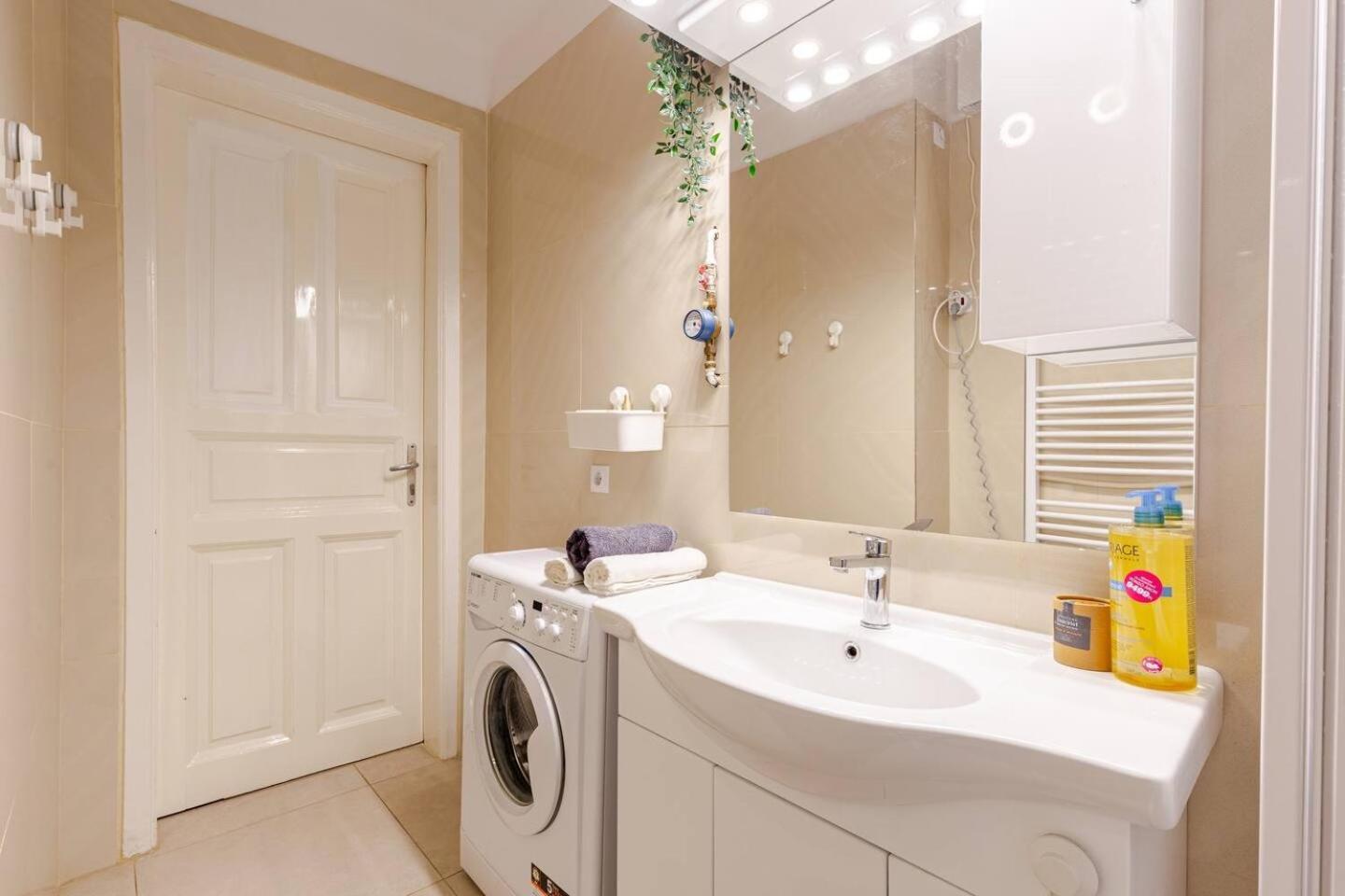 בודפשט Vibrant Center Apartment מראה חיצוני תמונה